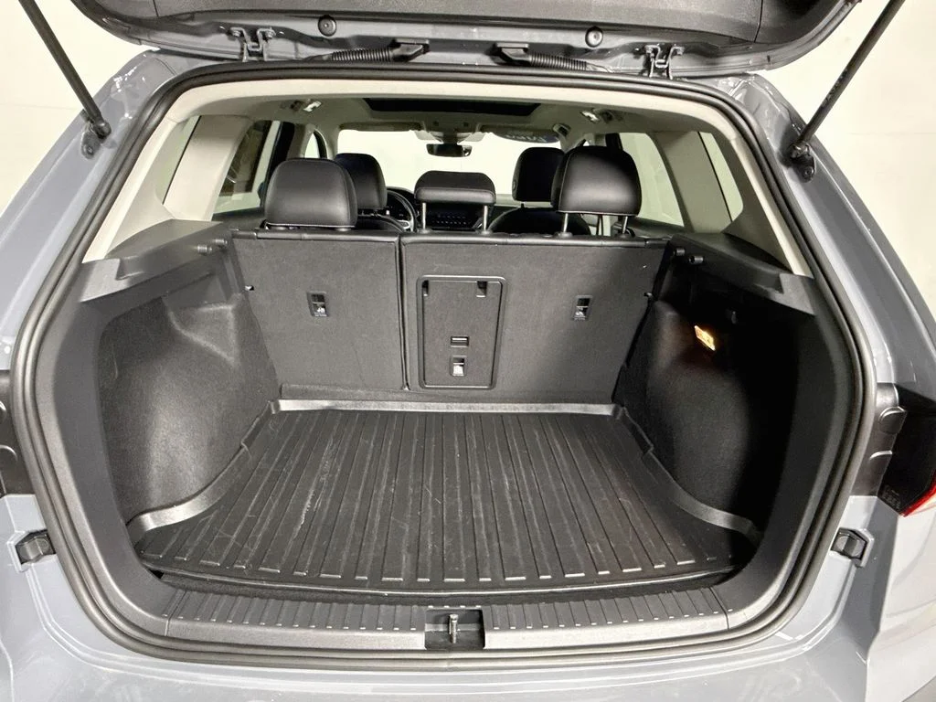 Used 2023 Pure Gray Volkswagen SEL image 28