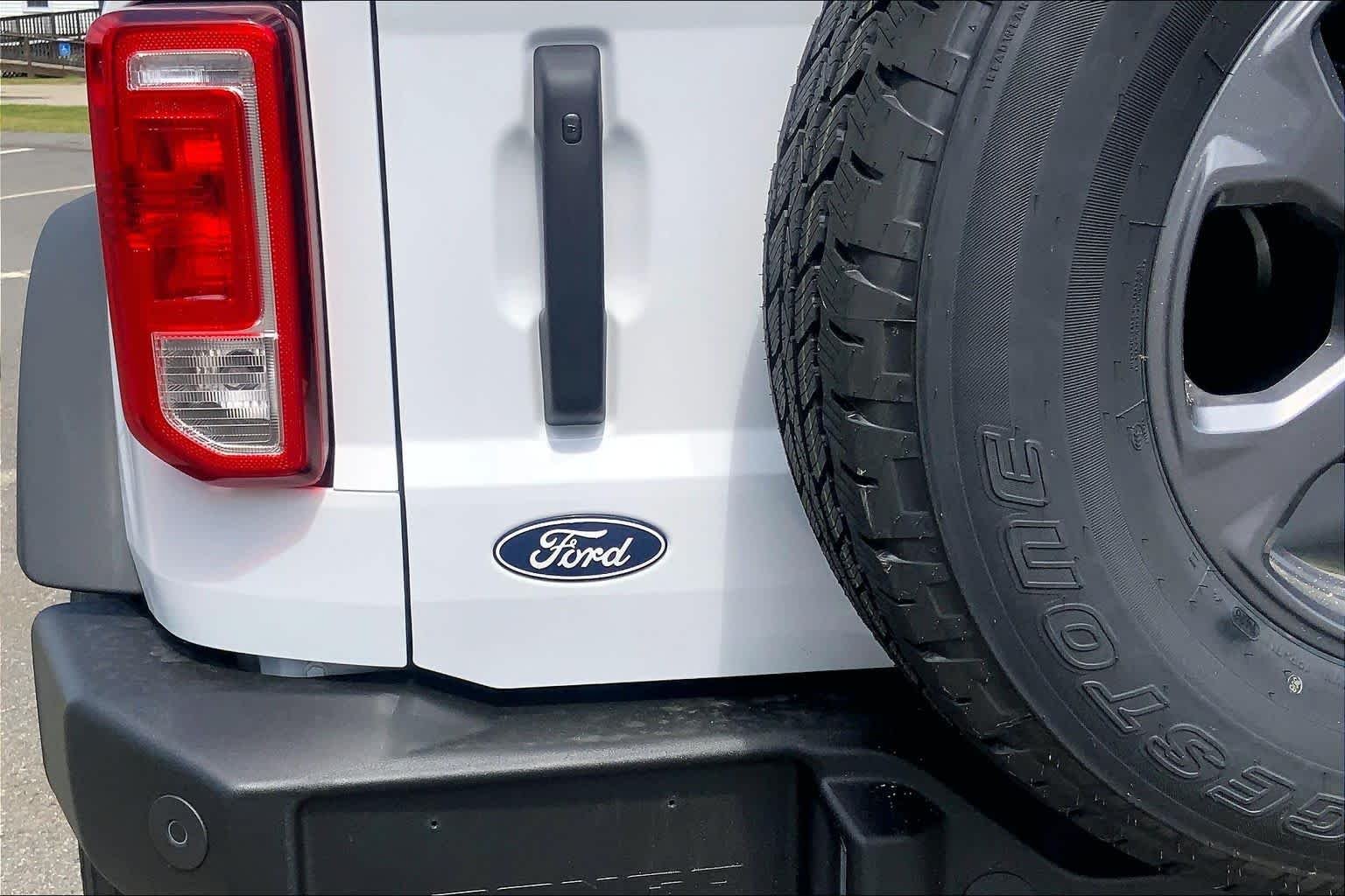 New 2026 Oxford White Ford Big Bend image 6