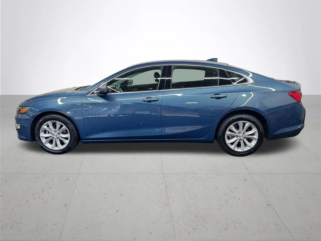 Used 2024 Blue Chevrolet LT image 3