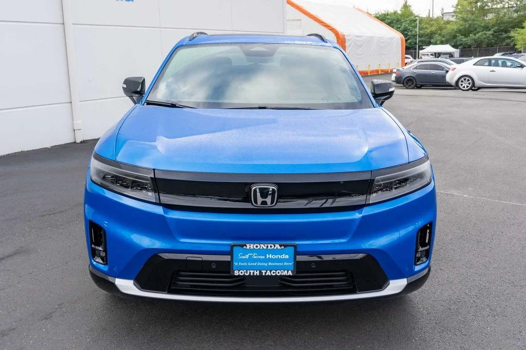 New 2026 Pacific Blue Metallic Honda Touring image 3