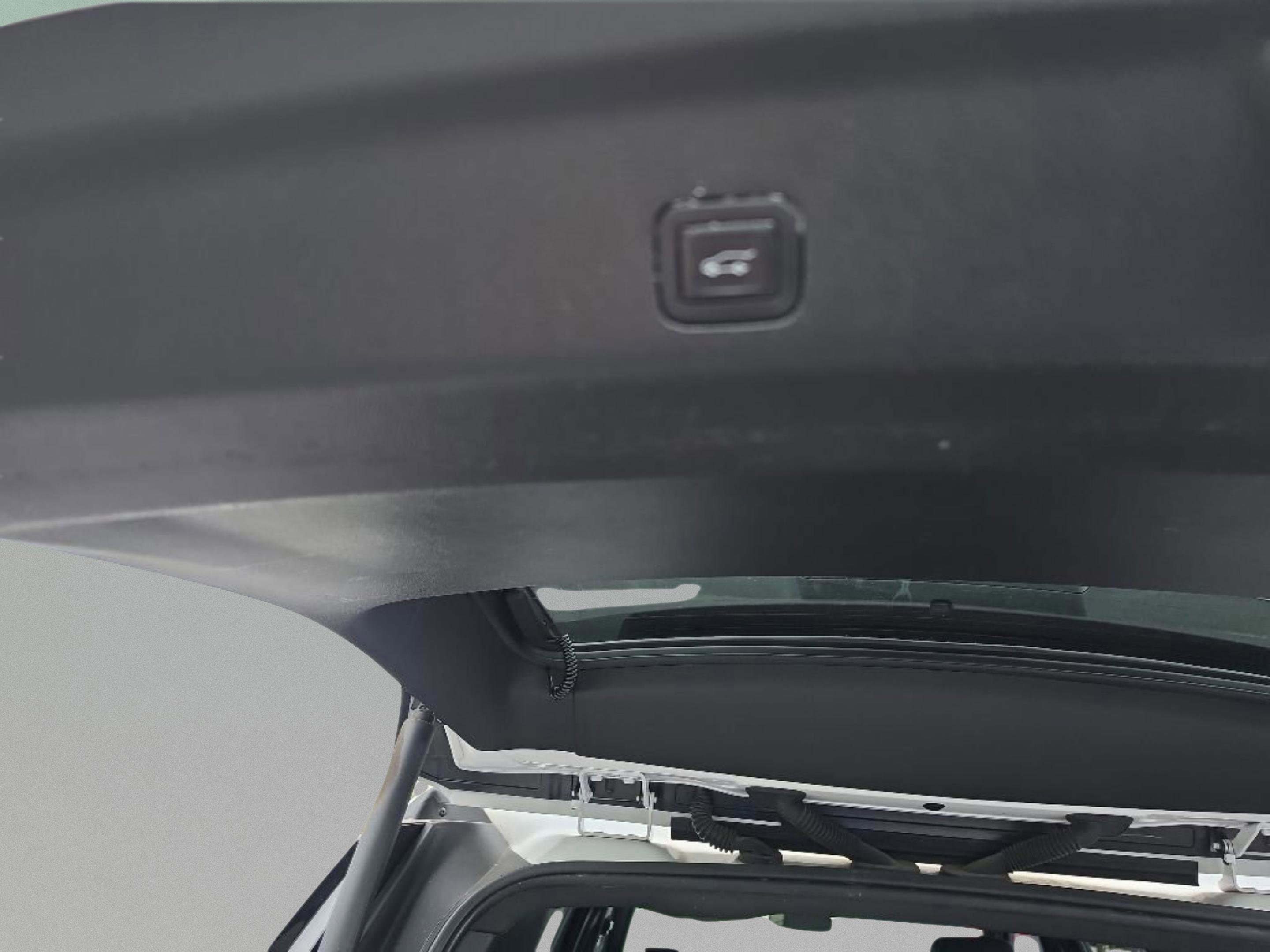 Used 2023 Summit White GMC AT4 image 10