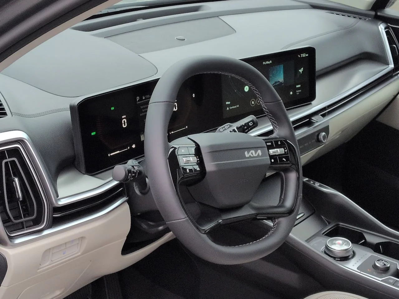 New 2026 Volcanic Sand Kia EX AWD image 10