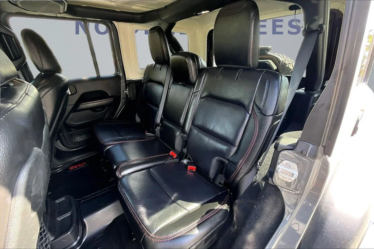 Used 2020  Jeep Rubicon 4x4 image 22