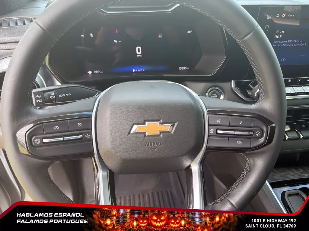 Used 2024 Summit White Chevrolet LT image 18