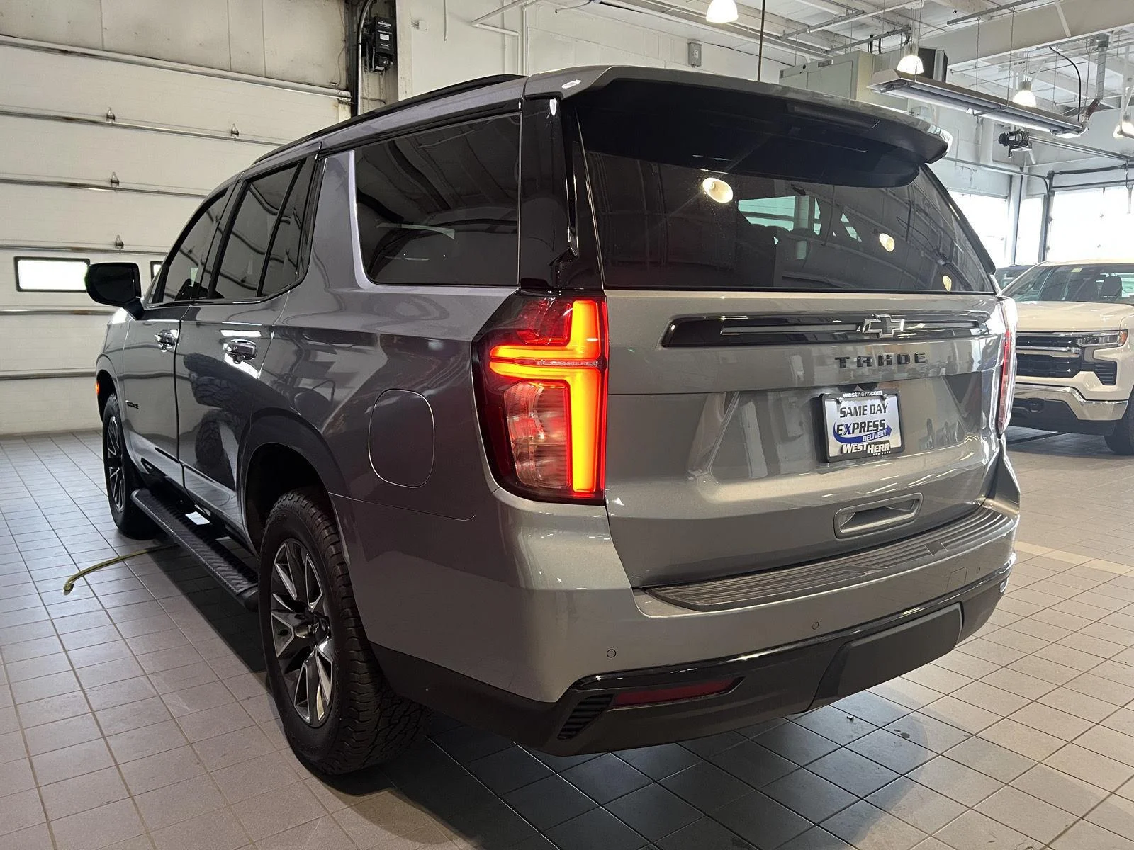 Used 2023 Sterling Gray Metallic Chevrolet Z71 image 6