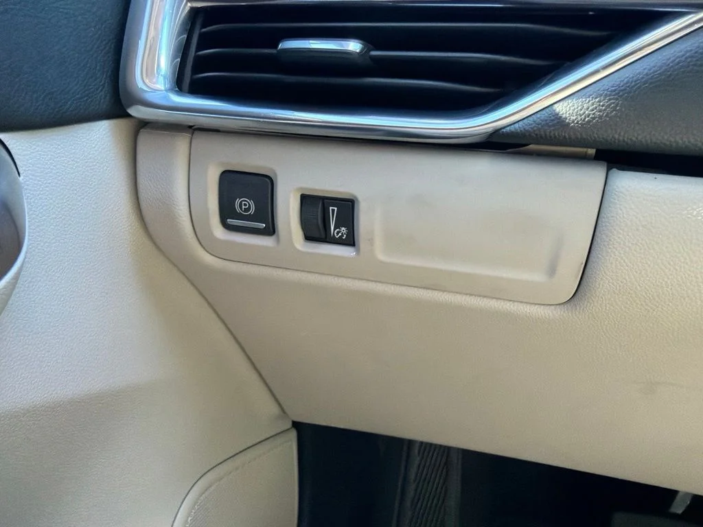 Used 2023 Crystal White Cadillac Luxury image 20