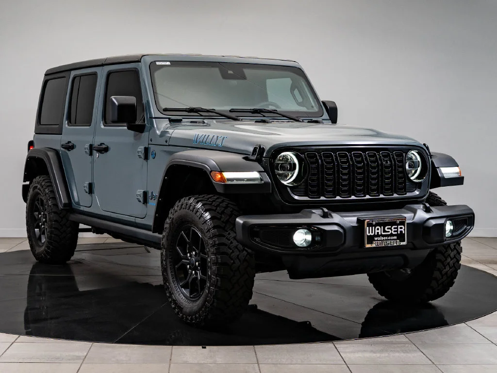 Used 2025 Anvil Clear Coat Jeep Willys 4xe image 12