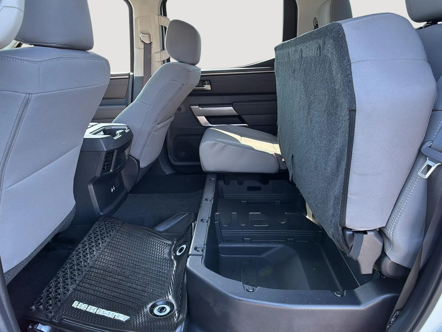 Used 2023 Ice Cap Toyota SR5 image 24