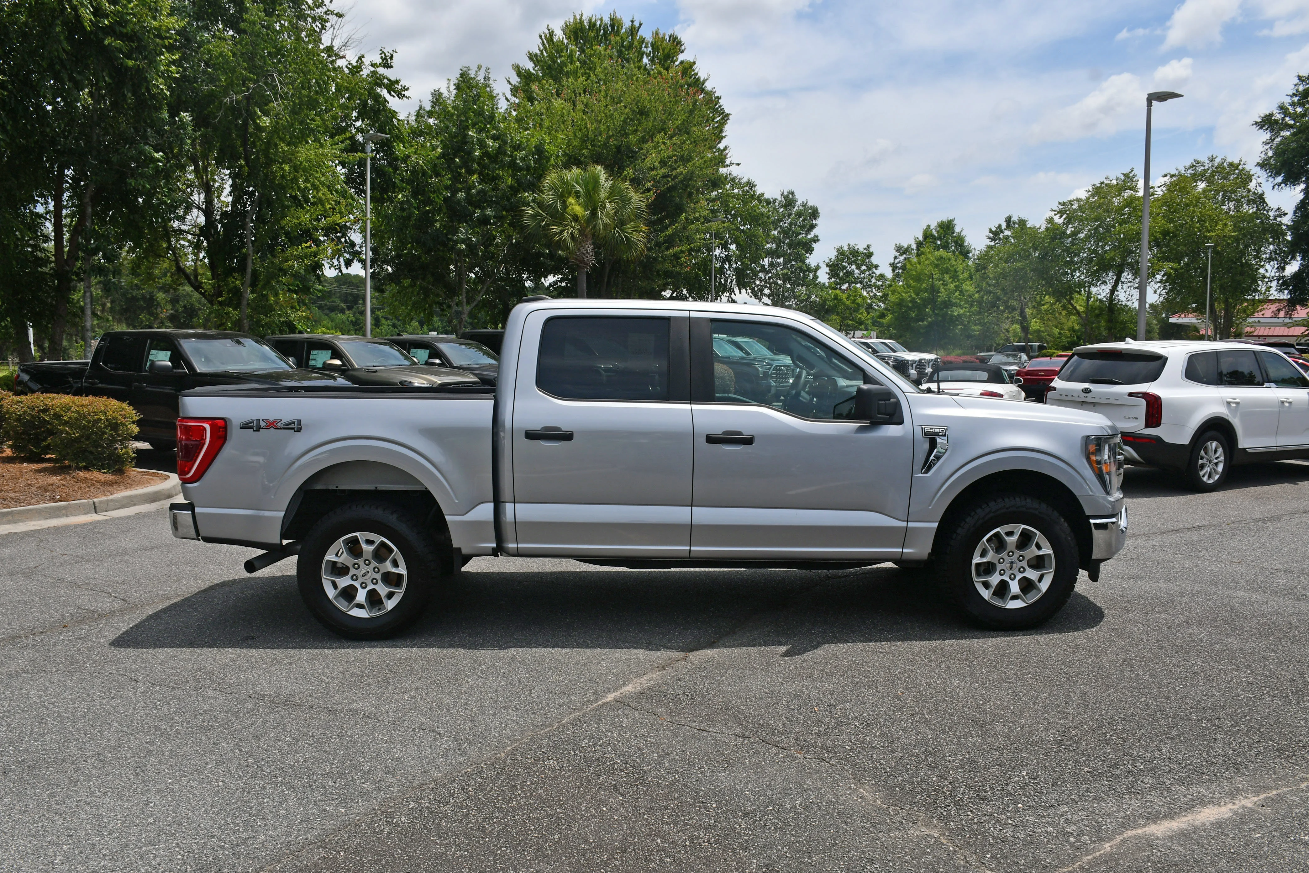 2023 Ford F-150 XLT - Photo 5
