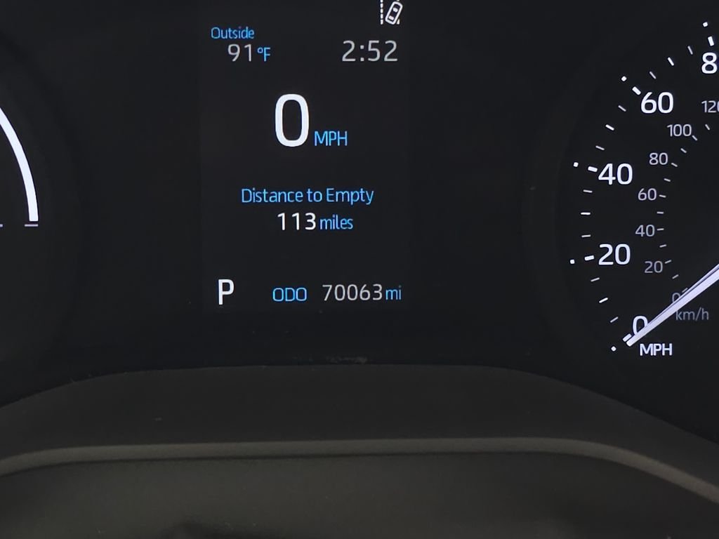 Used 2022 Pearl Toyota XLE image 22