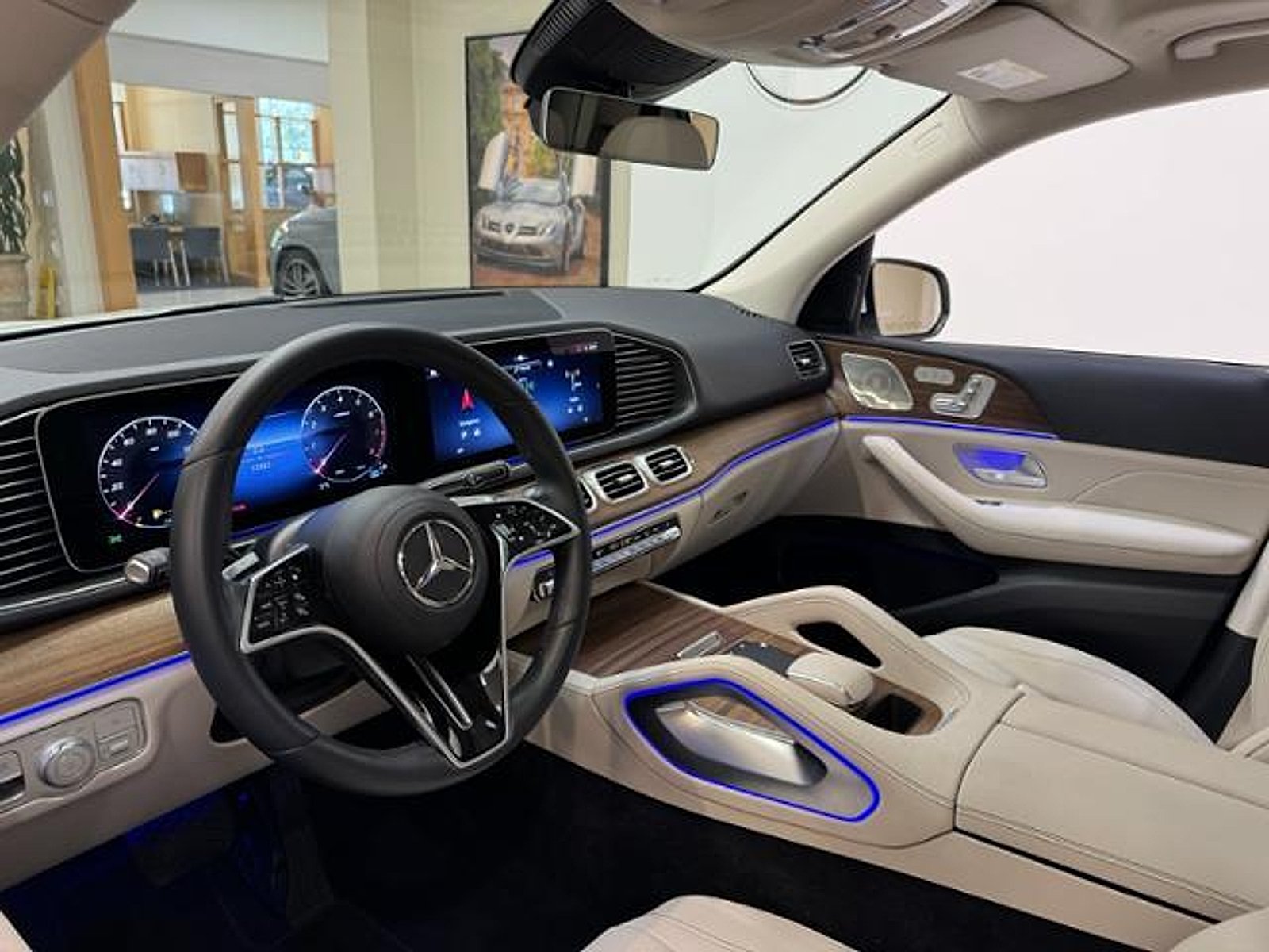 Certified Used 2025 Polar White Mercedes-Benz  image 9