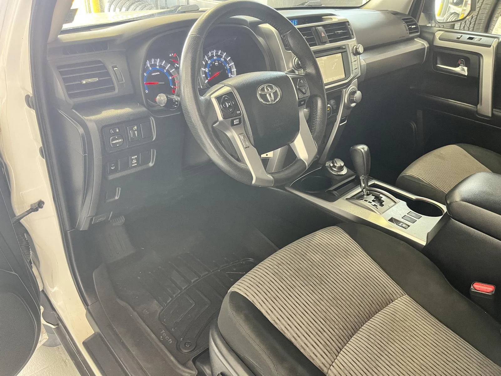 Used 2019 Super White Toyota SR5 image 17