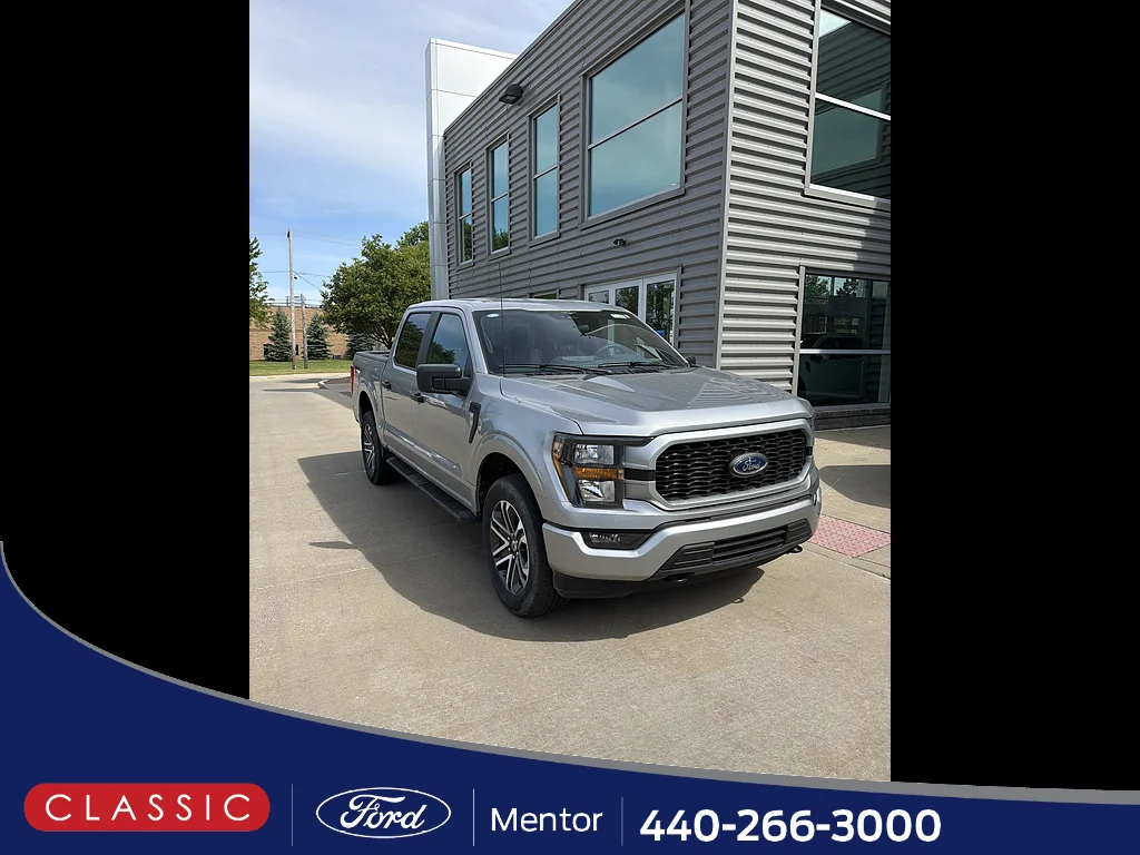 2023 Ford F-150 XL 4x4 SuperCrew 5-1/2 Box's photo
