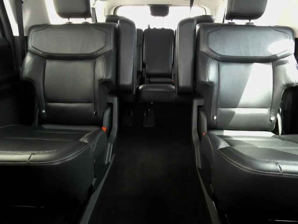 Used 2025 White Ford Platinum image 40