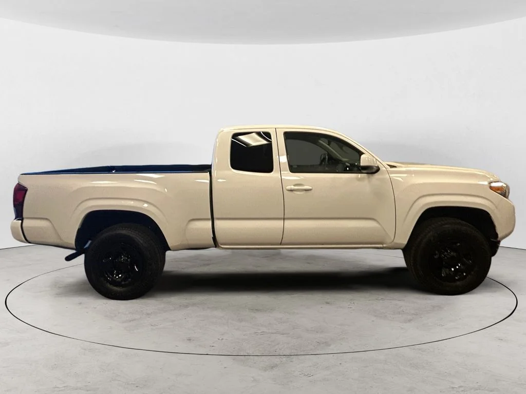 Used 2023 Ice Toyota SR image 6