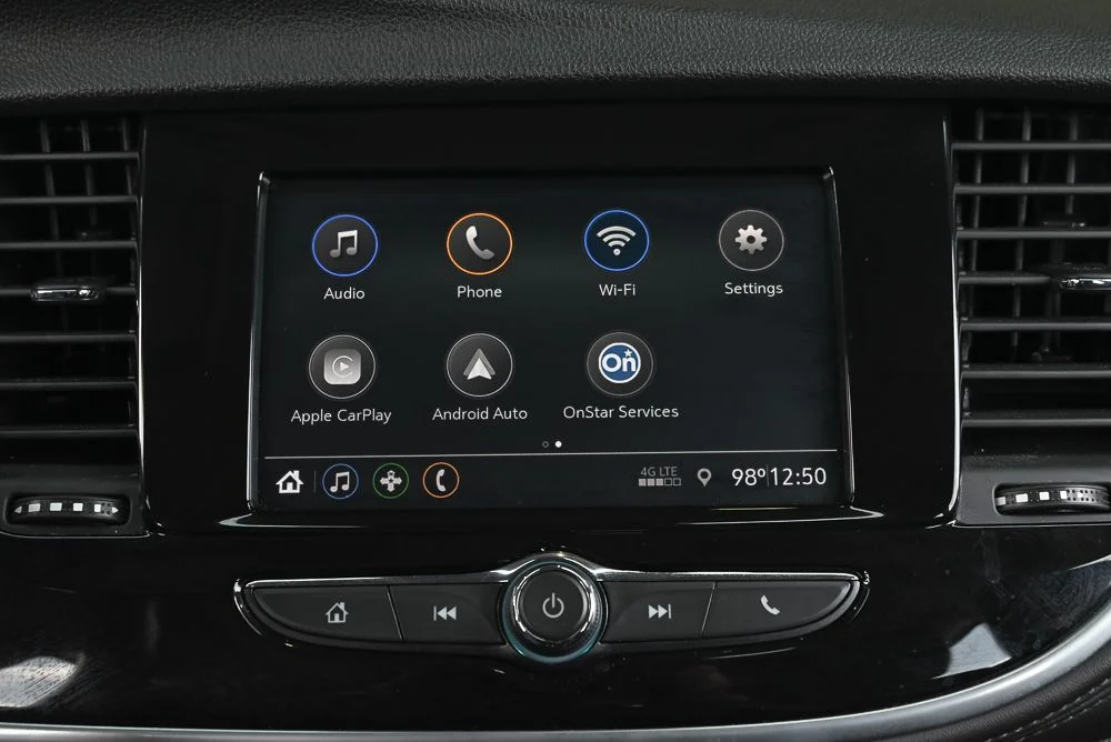 Used 2022 White Buick Preferred image 25