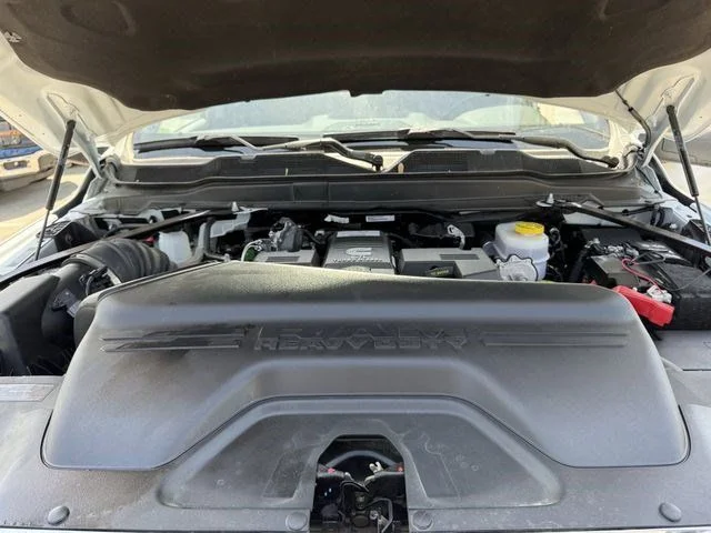 Used 2024 White Ram Laramie image 26