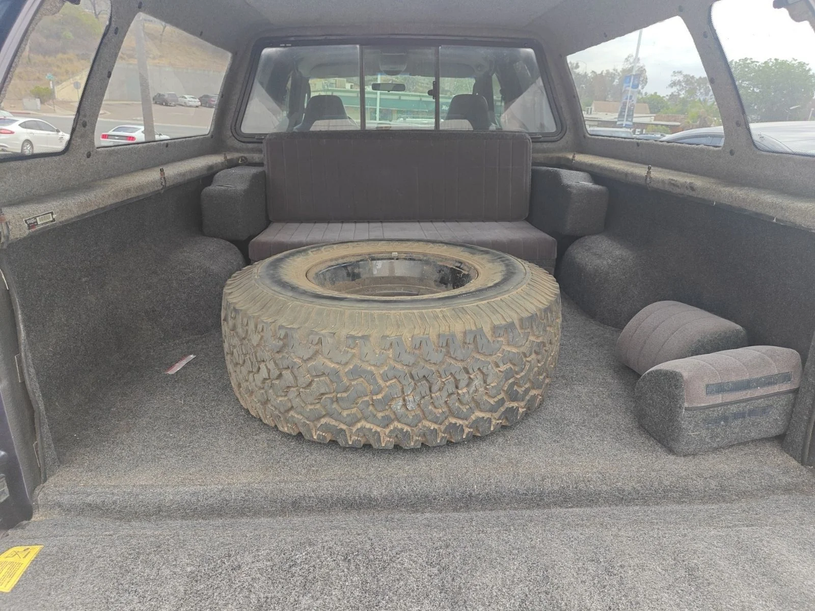Used 2003 Blue Ford  image 8