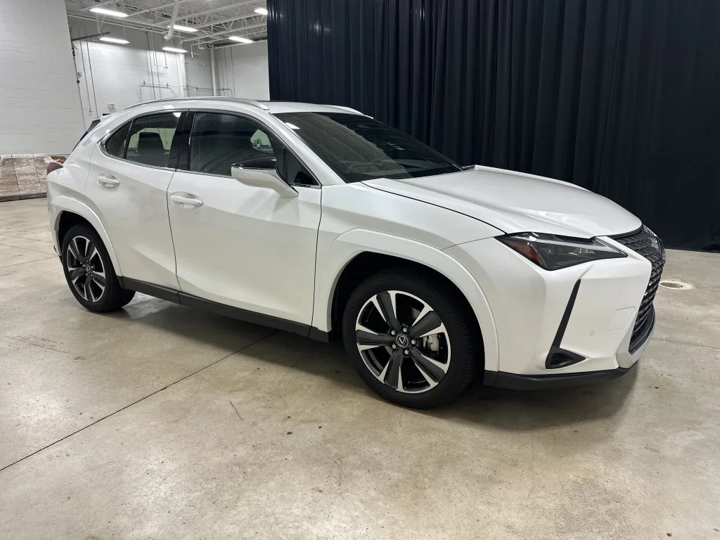 2025 Lexus UX Hybrid