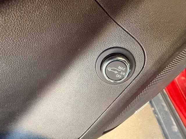 2023 GMC Acadia Denali - Photo 17