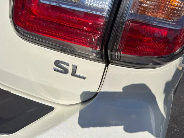 Used 2018 White Nissan SL image 7