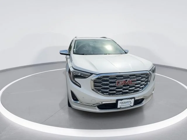 Used 2020 White GMC Denali image 3