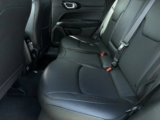 Used 2025 White Jeep Trailhawk image 9
