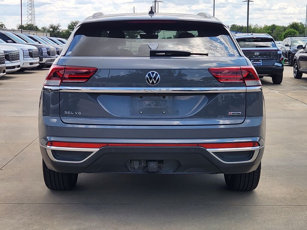 Used 2022 Deep Black Pearl Volkswagen 3.6L V6 SEL image 5