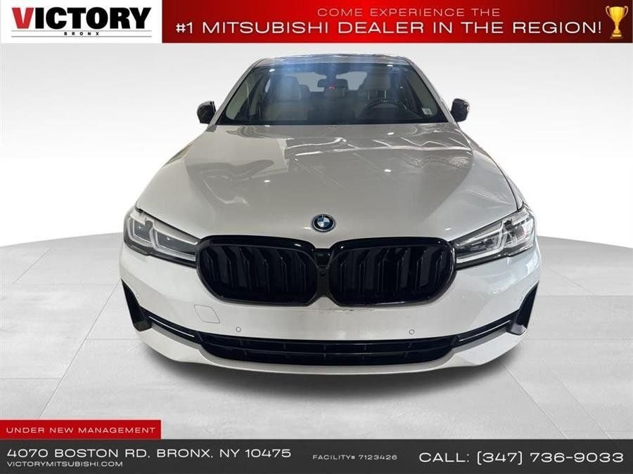 Used 2022 White BMW 530e iPerformance image 2