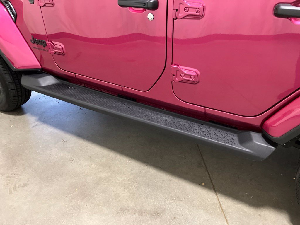 New 2026 Tuscadero Pearl-Coat Exterior Paint Jeep Sahara image 36