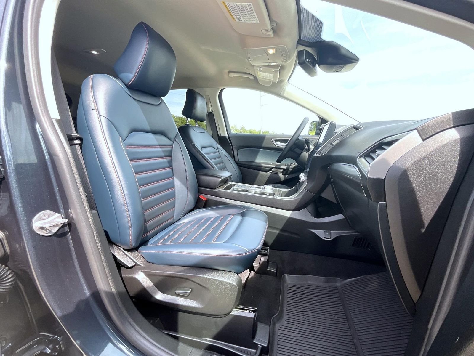 Used 2024 Blue Ford SEL image 16