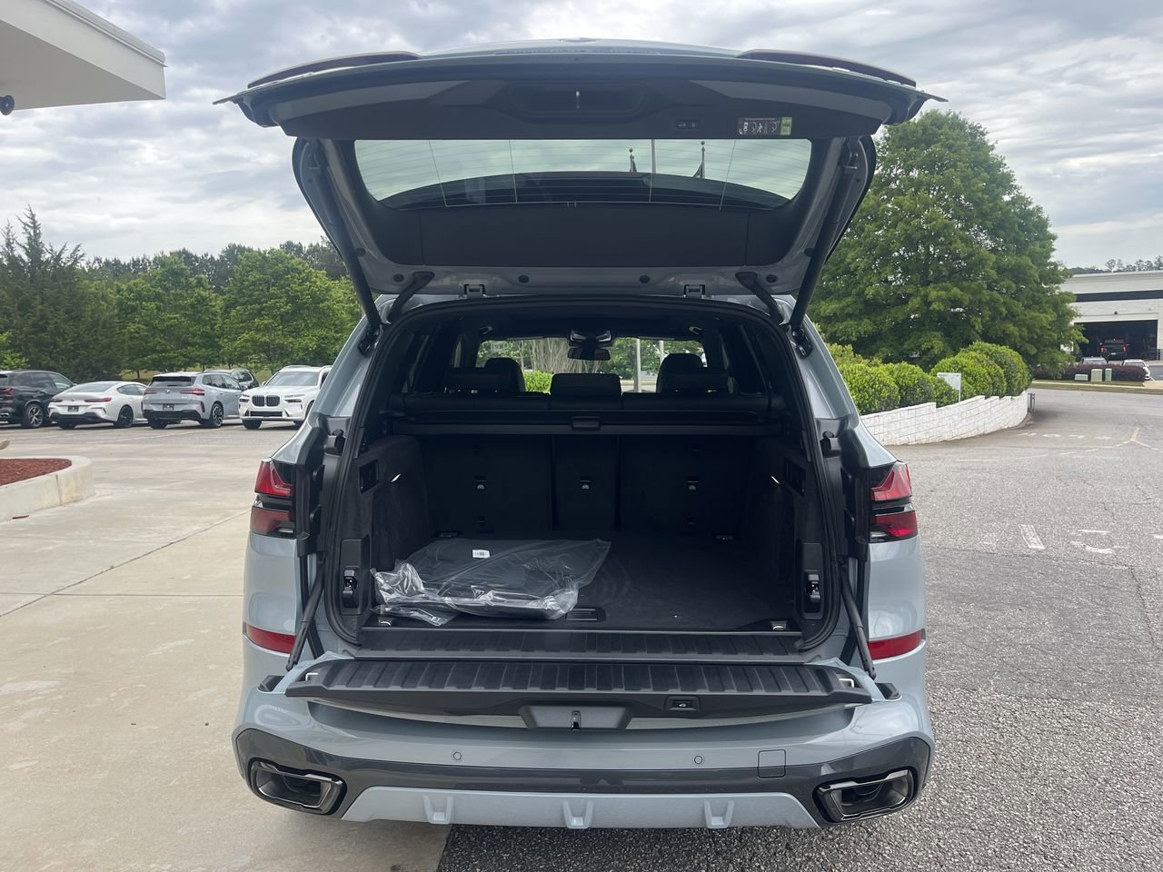New 2026 Brooklyn Grey Metallic BMW sDrive40i image 34