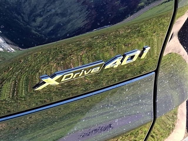 New 2026 Tanzanite Blue II Metallic BMW xDrive40i image 21