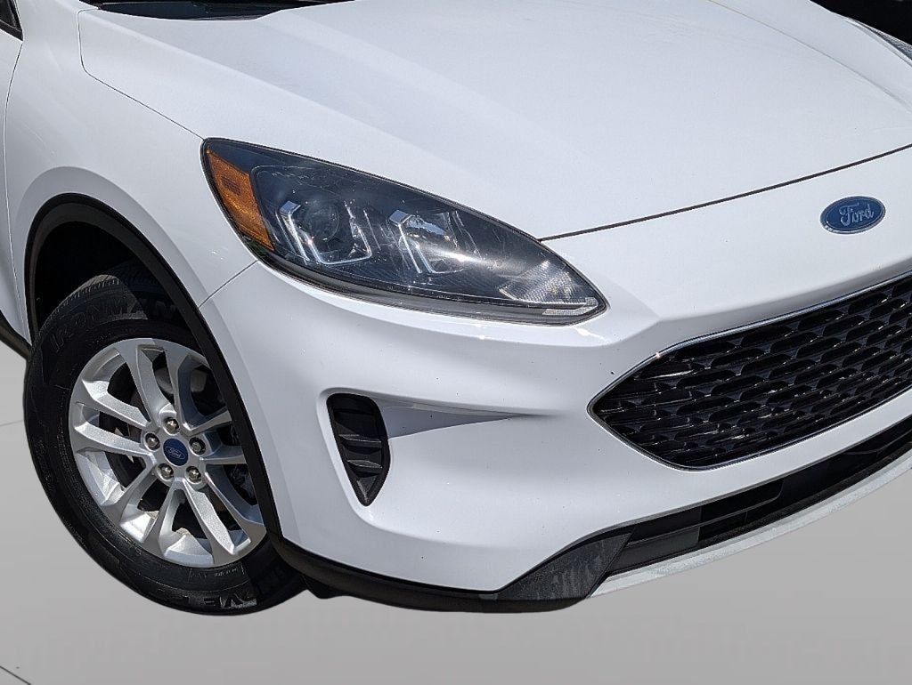 Used 2020 Oxford White Ford SE image 5
