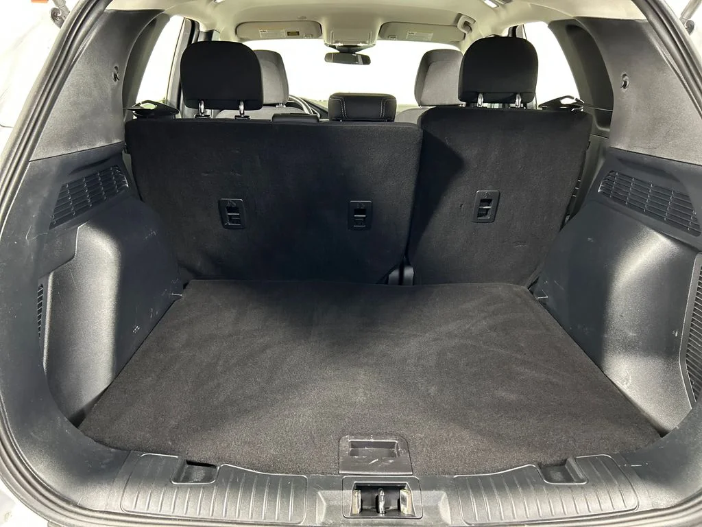 Used 2025 White Ford Active image 18