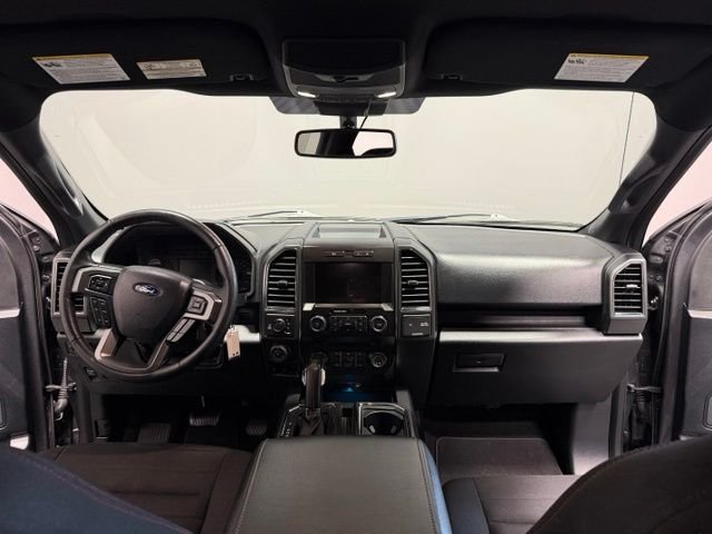 Used 2020 Magnetic Metallic Ford XLT image 28