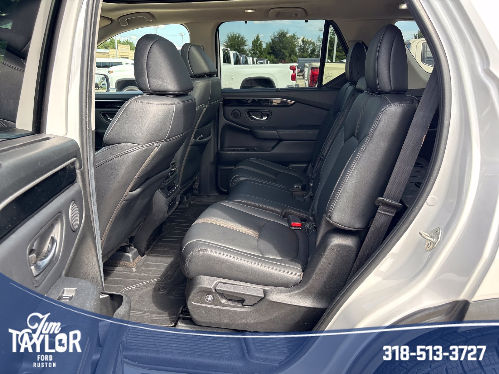 Used 2024 White Honda Touring image 29