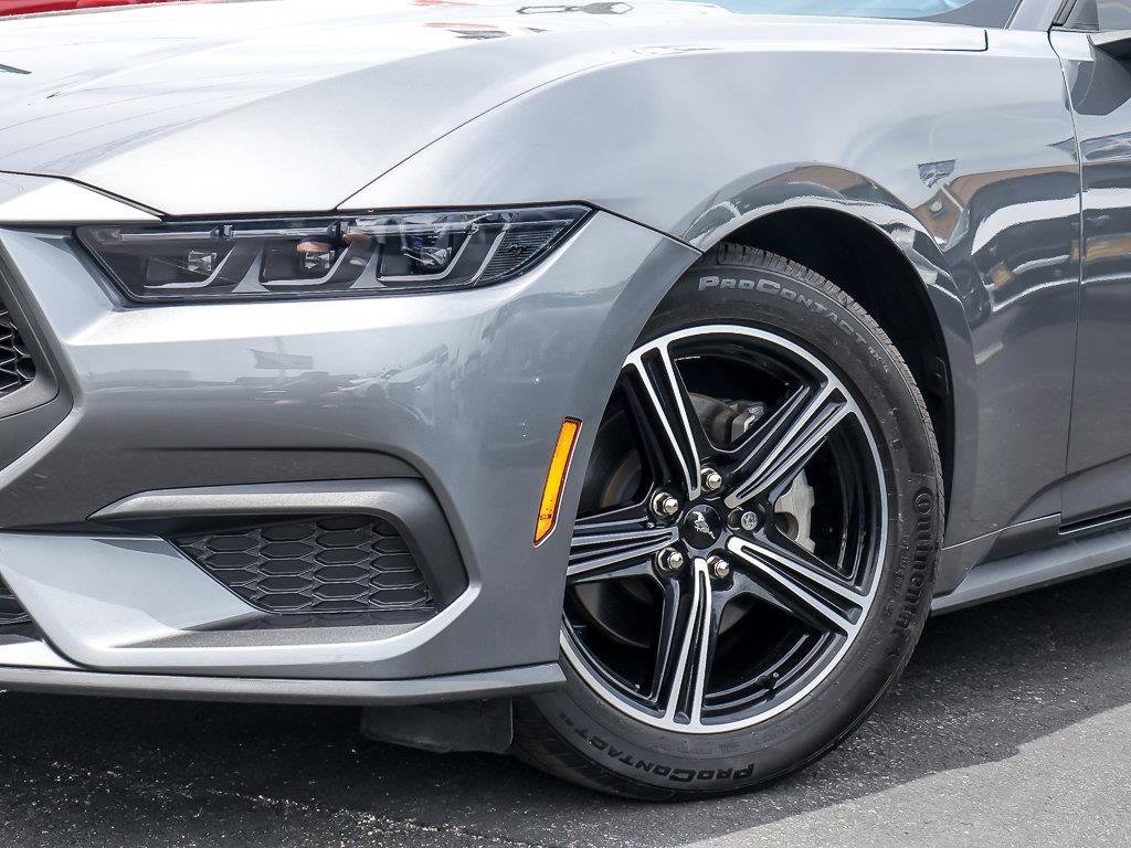 Used 2025 Carbonized Gray Metallic Ford EcoBoost Premium image 4