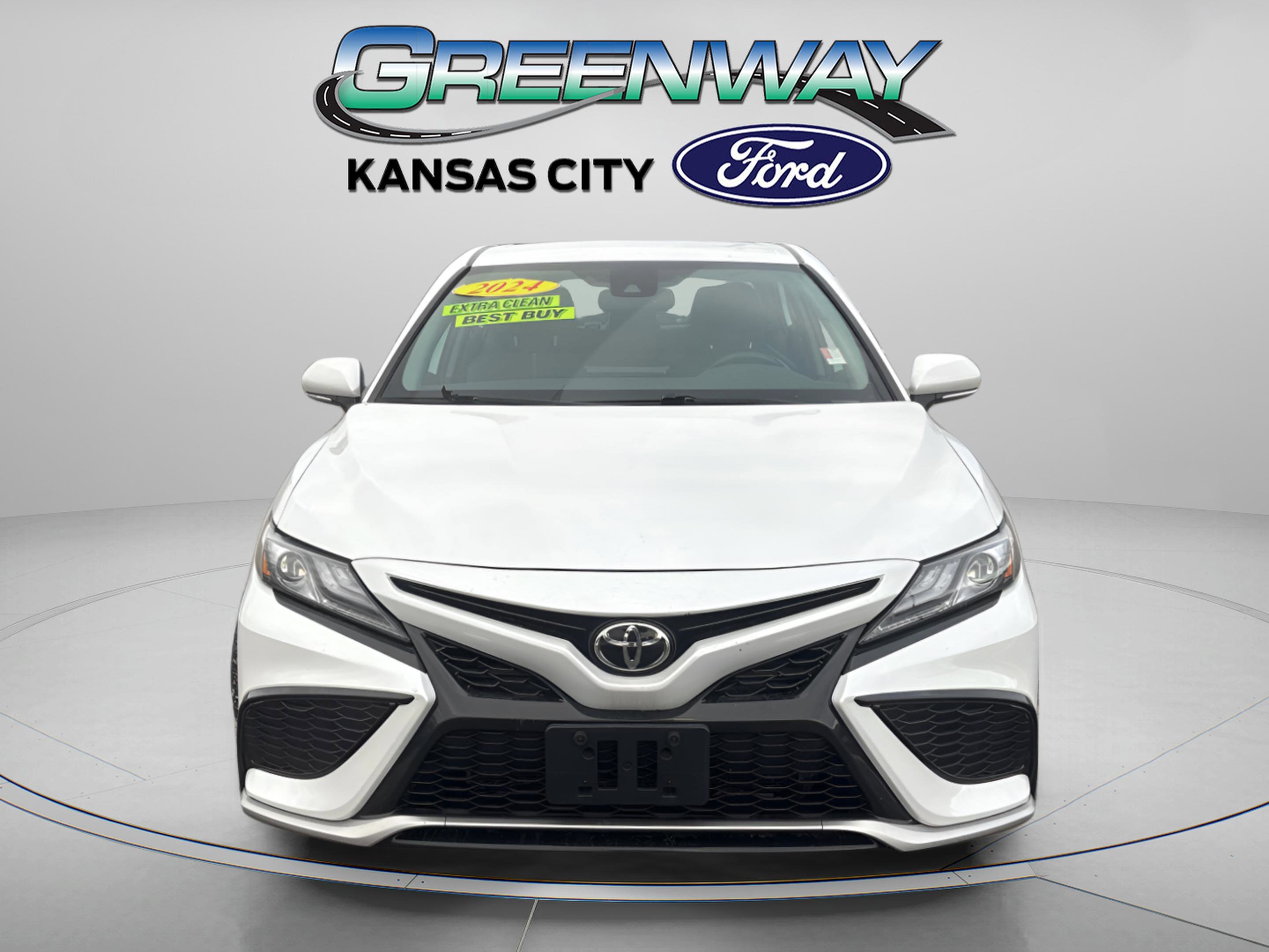 Used 2024 Toyota Camry XSE with VIN 4T1K61AK5RU894561 for sale in Kansas City