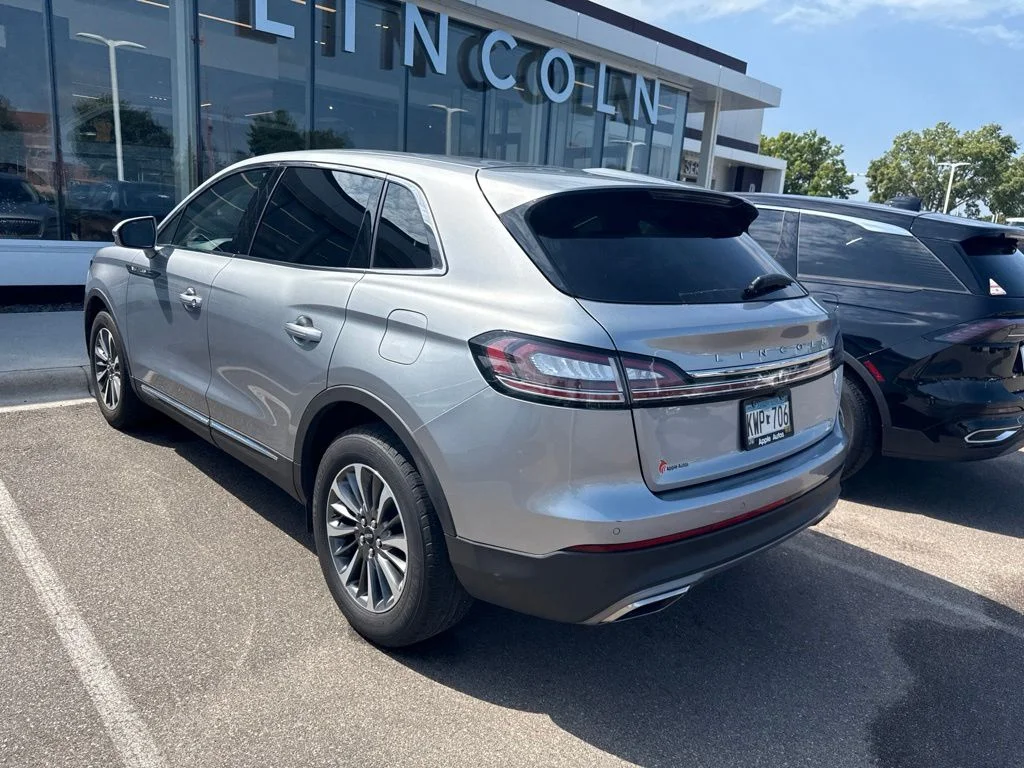 Certified Used 2023 Silver Lincoln Standard image 3