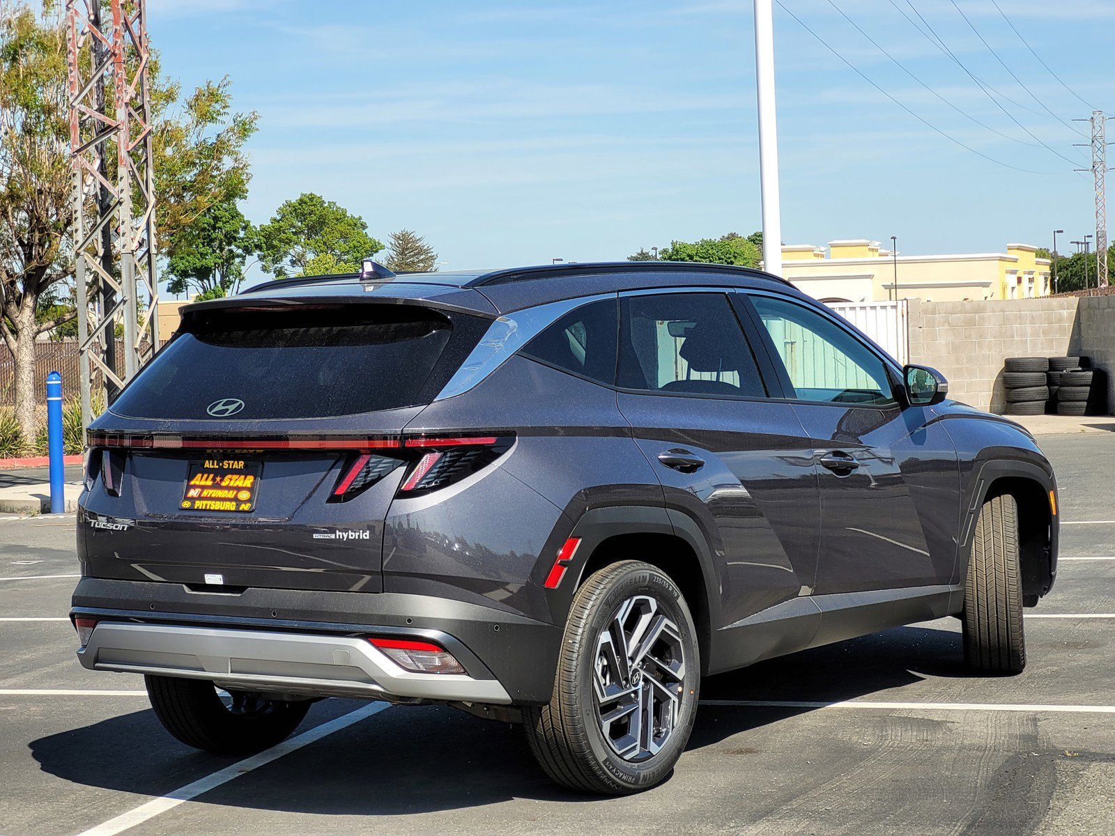 2025 Hyundai Tucson Hybrid Limited photo 3