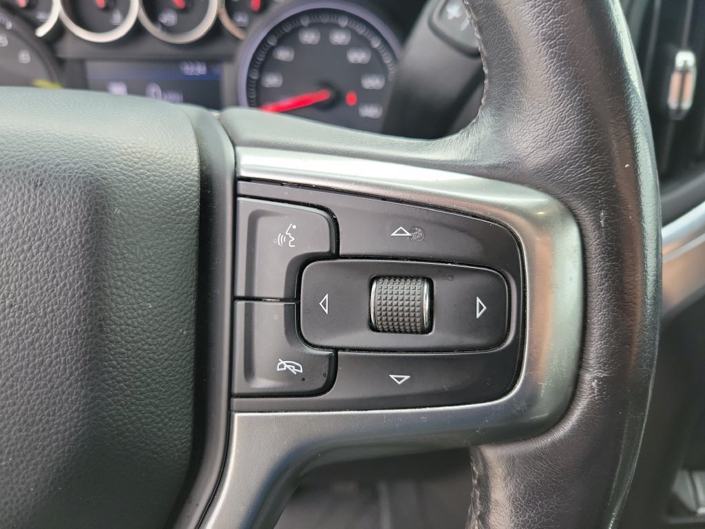 Used 2019 CAJUN RED TINTCOAT Chevrolet RST image 25