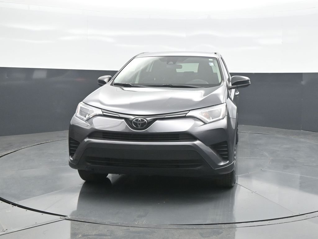 Used 2018 Toyota RAV4 LE with VIN 2T3BFREVXJW708981 for sale in Kansas City
