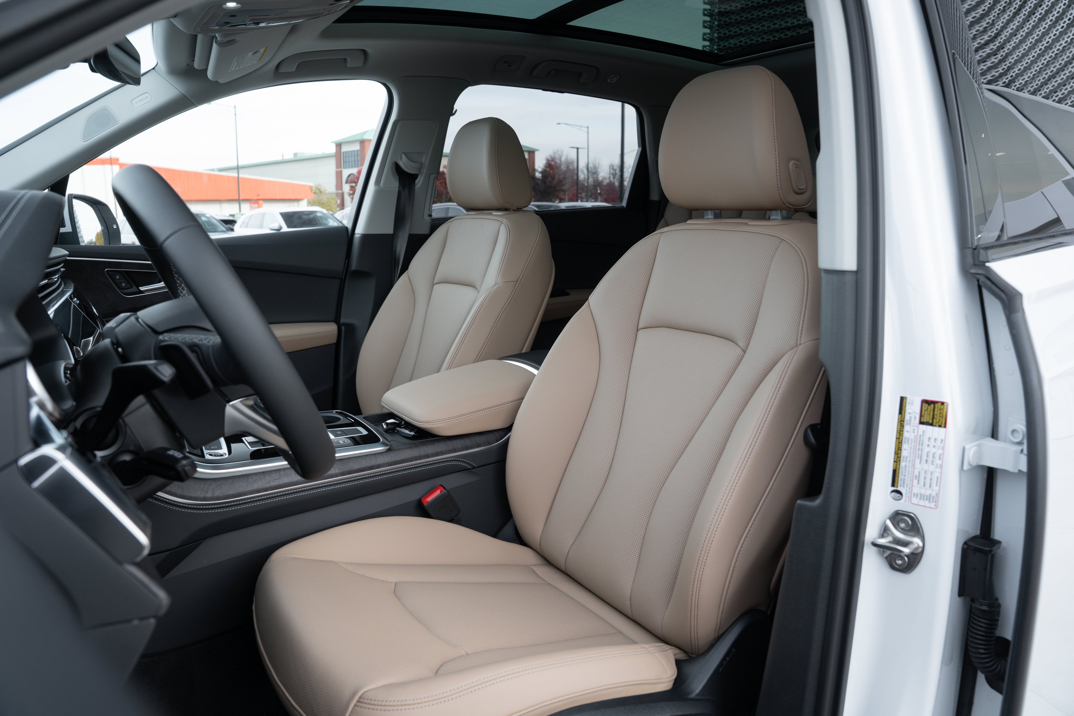 2025 Audi Q7 Premium Plus - Photo 23