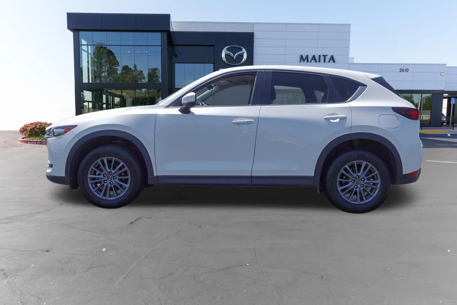 Used 2019 Snowflake White Pearl Mica Mazda Touring image 6