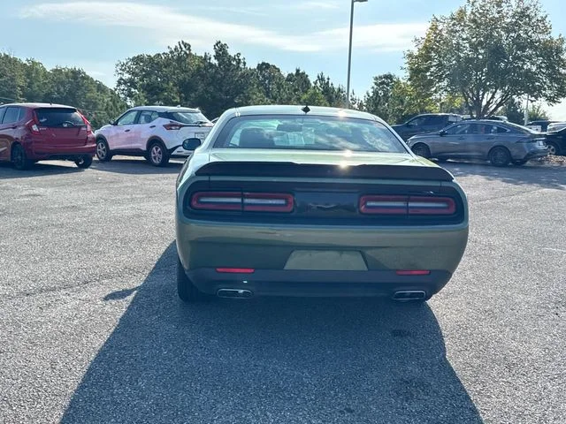 Used 2022 Green Dodge SXT image 6