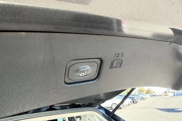 Used 2020 Gray Ford SEL image 24