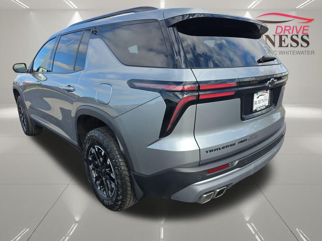 Used 2025 Gray Chevrolet Z71 image 6