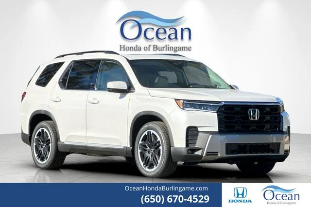 2026 Honda Pilot Touring AWD's photo