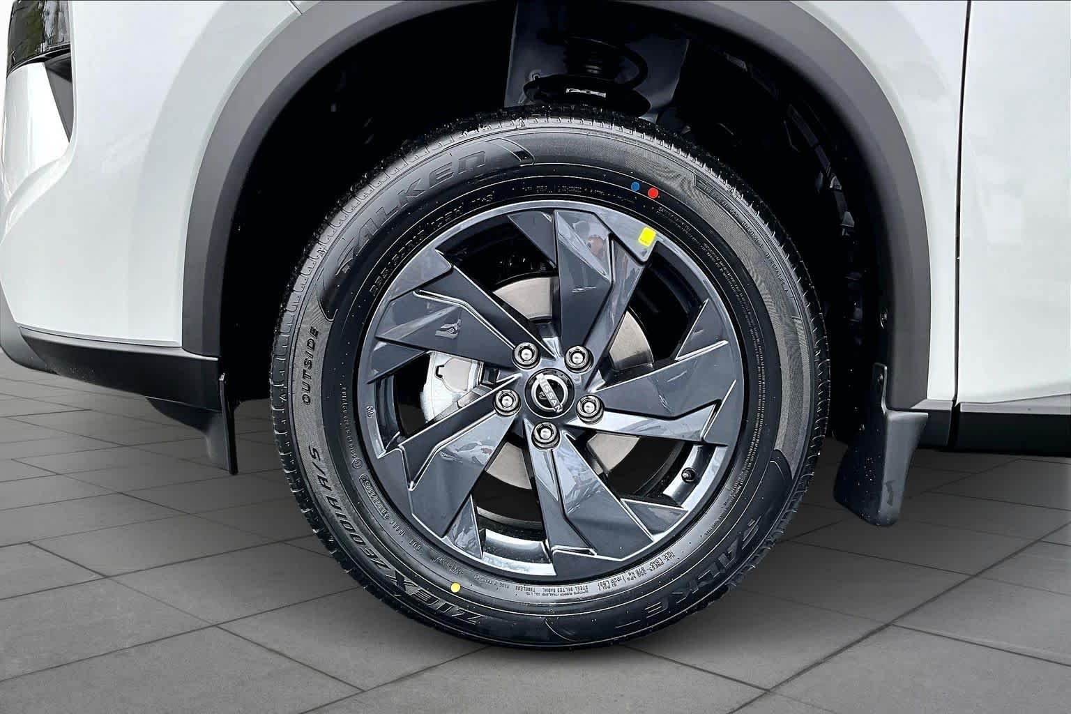 New 2026 QBE/EVEREST WH Nissan SV image 11